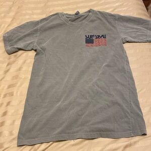 Surf style size men’s small